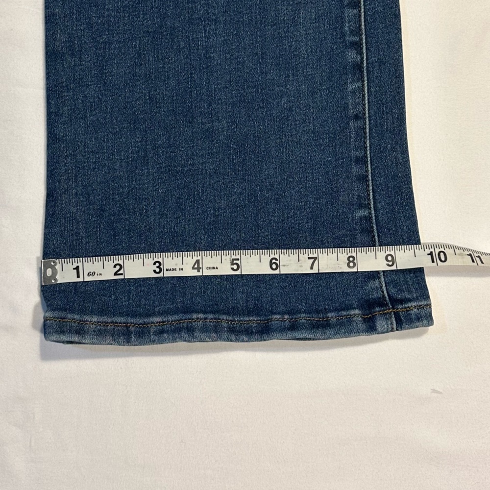 Good Legs Flare Jeans 8/29 - Picture 4 of 16